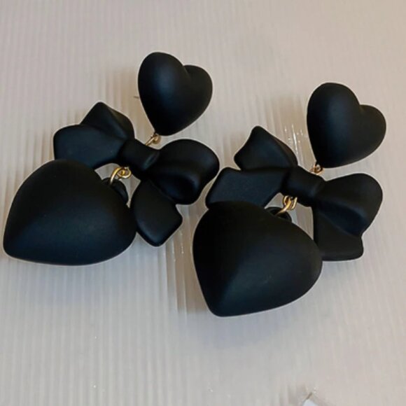 Large Retro Black Heart Bow Dangle Statement Earrings Y2K Big - Picture 4 of 7
